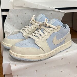 SIZE 9 Jordan 1 Low SE "Hydrogen Blue/Sail" Women's Shoe